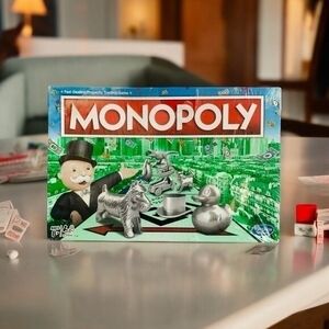 Hasbro Monopoly Classic Edition Family Board Game 2-8 Players Ages 8+ NIB